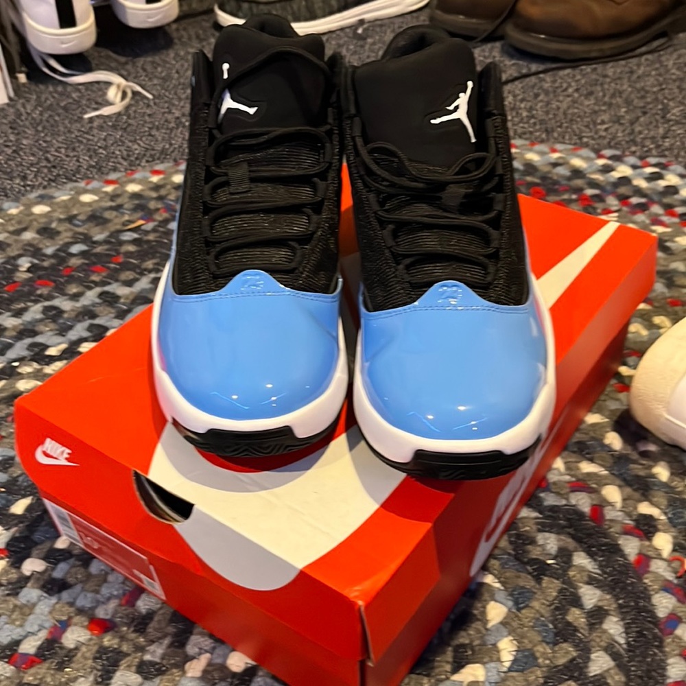 Jordan Max Aura 2 ‘University Blue’